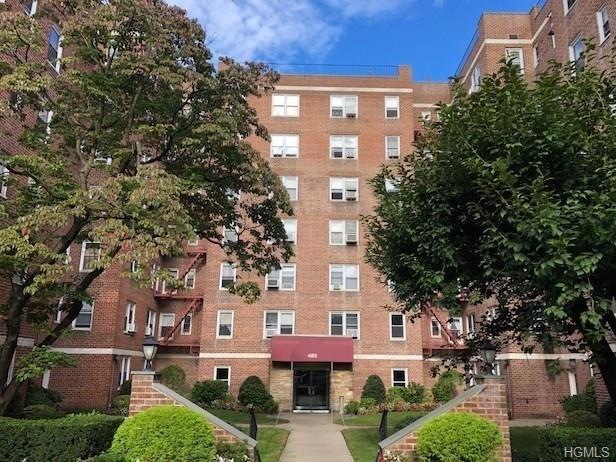 485 Bronx River Rd unit A13, Yonkers, NY 10704 - photo 1