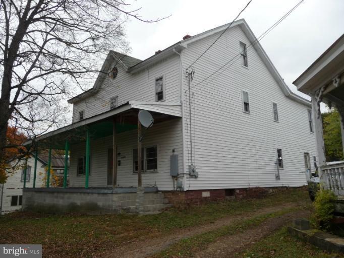 15 Scaling St, Berkeley Springs, WV 25411 - photo 1