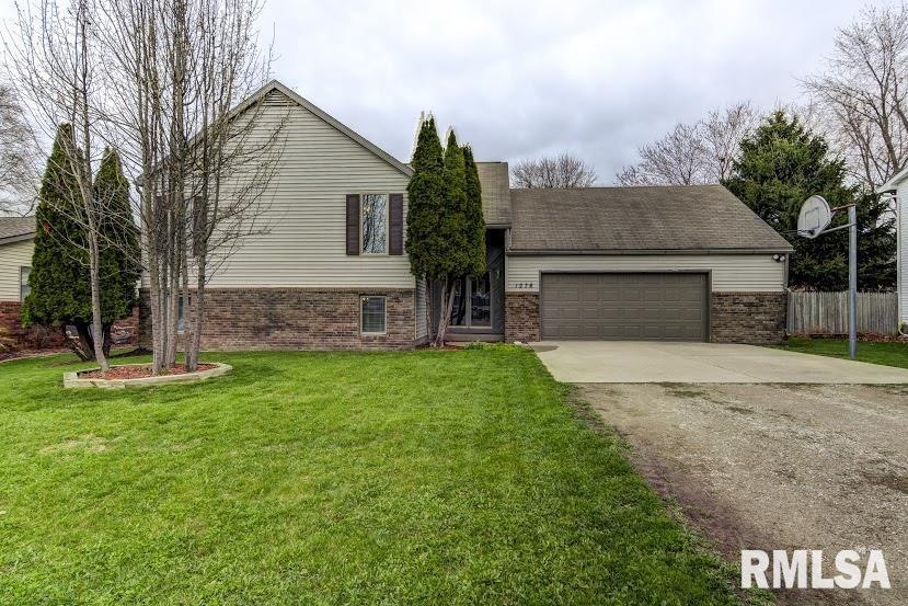 1276 Nicholson Rd, Lincoln, IL 62656 - photo 1