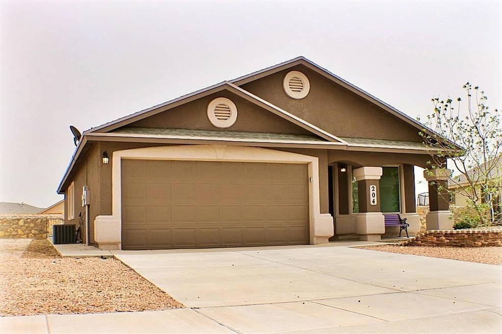 204 Flor Azucena Dr, Socorro, TX 79927 - photo 1