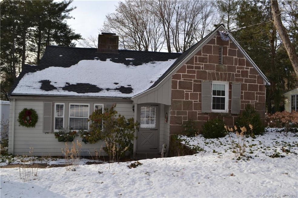 11 Fernbel Ln, West Hartford, CT 06107 - photo 1