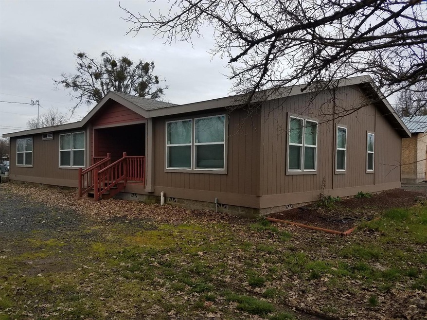 6369 Ponderosa St, Central Point, OR 97502 - photo 1