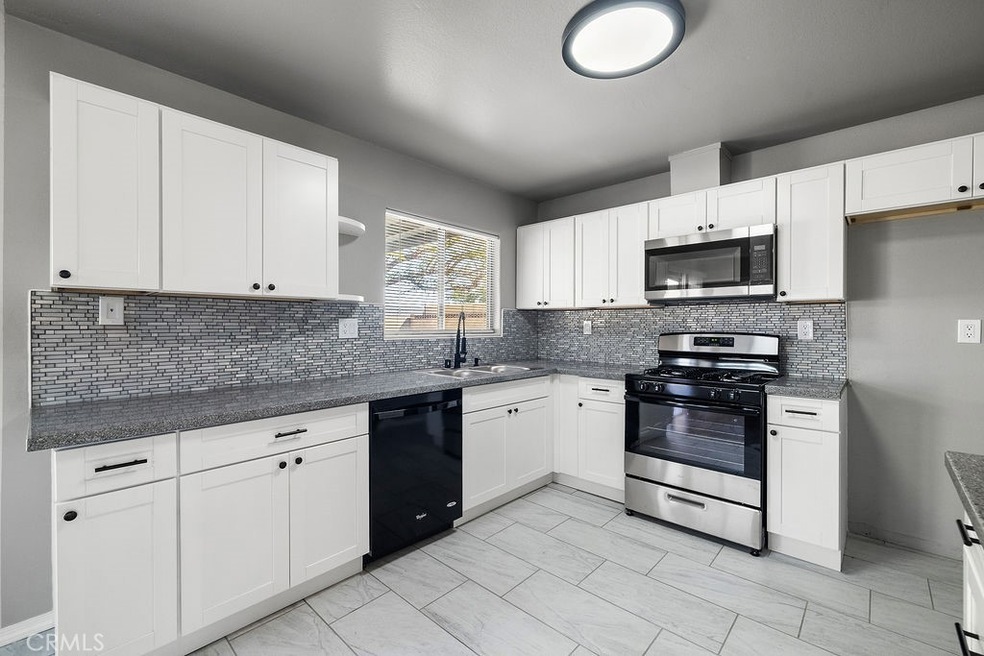 2229 W Avenue k14, Lancaster, CA 93536 - photo 1