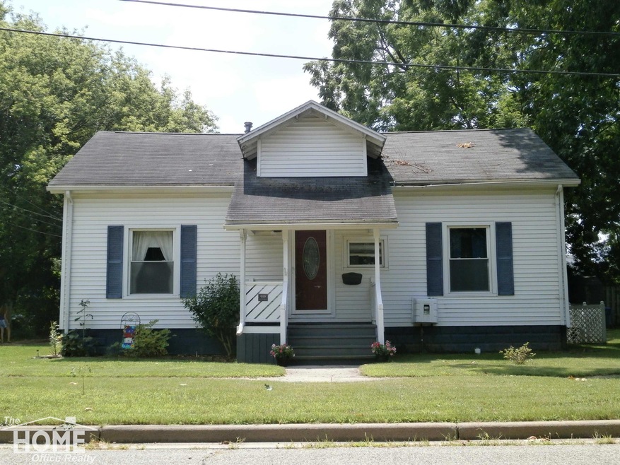 919 Beehler St, Owosso, MI 48867 - photo 1