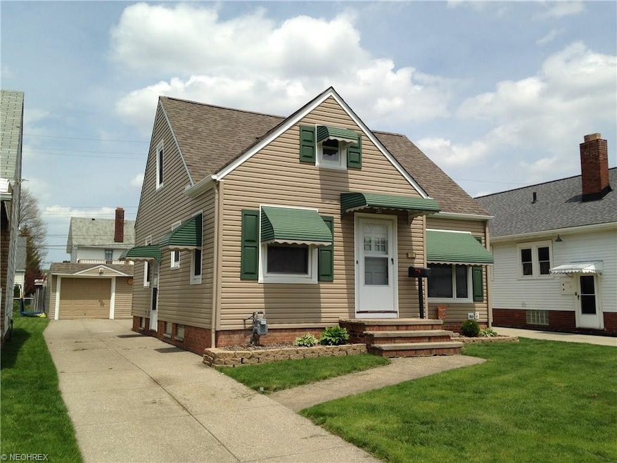 No need for updating in this move-in-ready 3 bedroom, 2 bath home. Updated eat-in kitchen w/newer cabinets, appliances, oil rubbed hardware and lighting, tile backsplash, wood blinds, under cabinet lighting and vinyl flooring. Updated bath w/newer sh