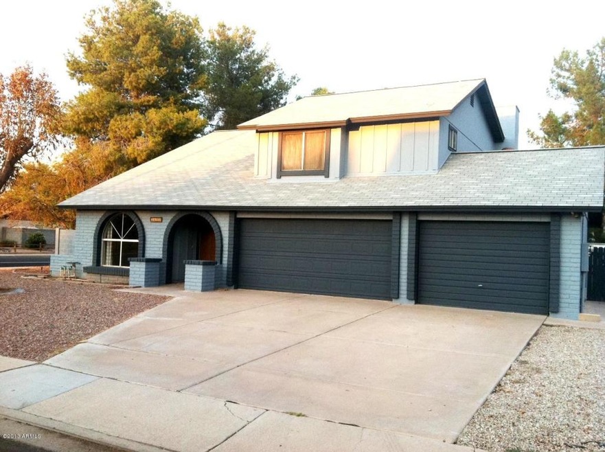2409 S Front