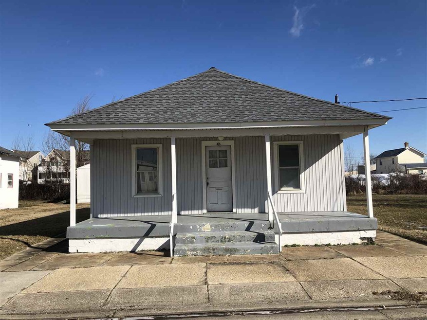 429 W Garfield Ave, Wildwood, NJ 08260 - photo 1