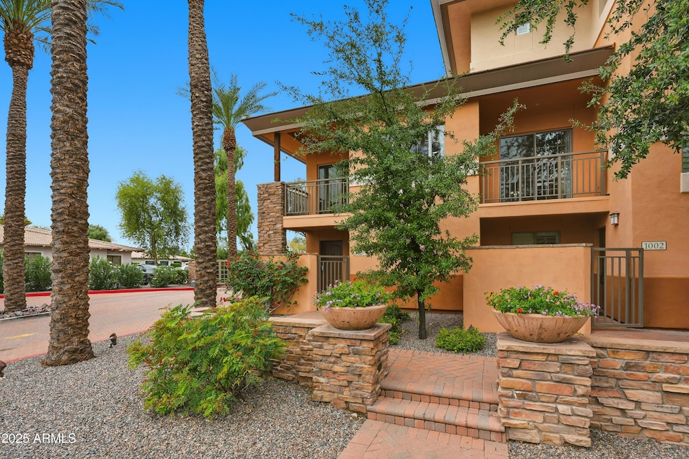 6940 E Cochise Rd unit 1001, Paradise Valley, AZ 85253 - photo 1