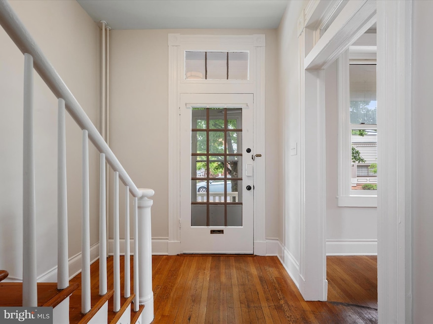 325 N Braddock St, Winchester, VA 22601 - photo 1