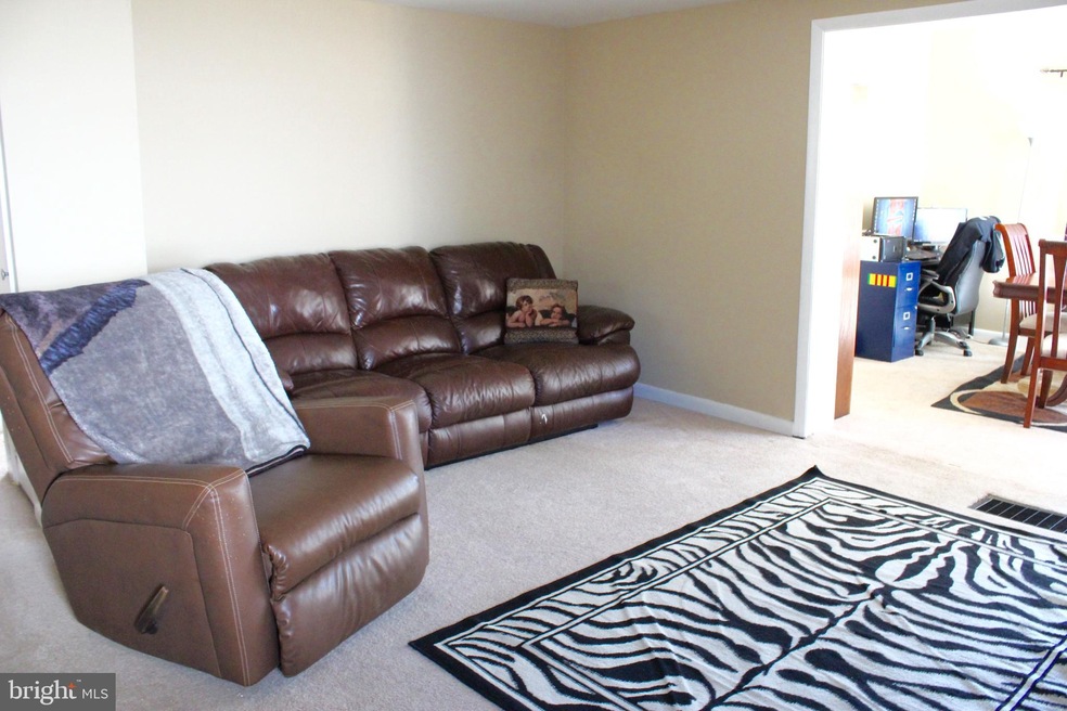 2434 Alma Rd, Halethorpe, MD 21227 - photo 1