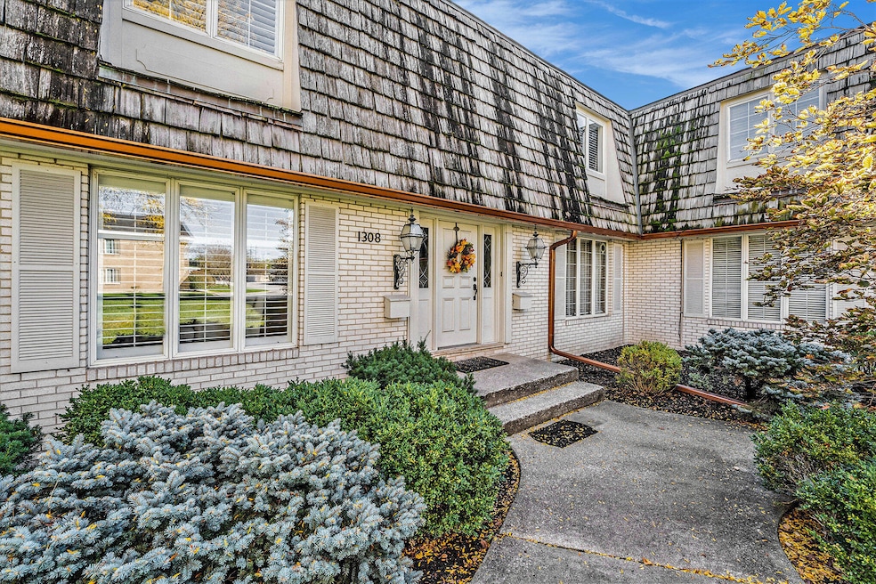 1308 Camellia Dr unit 5, Munster, IN 46321 - photo 1