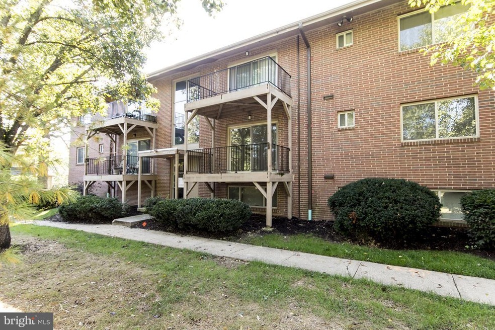 6107 Bellona Ave, Baltimore, MD 21212 - photo 1