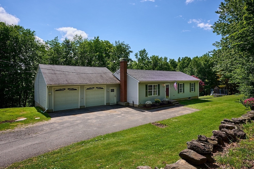 77 Reynolds Rd, Shelburne Falls, MA 01370 - photo 1