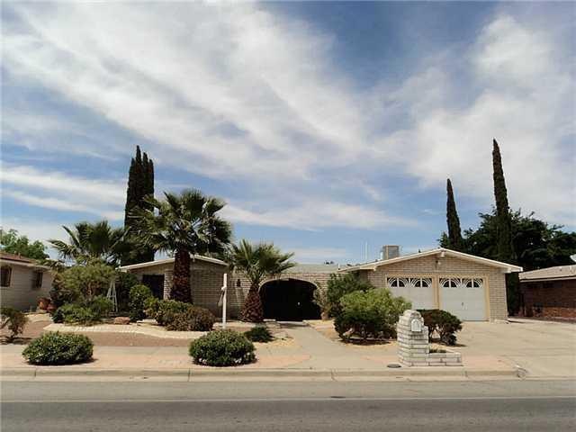 10733 Janway Dr, El Paso, TX 79935 - photo 1