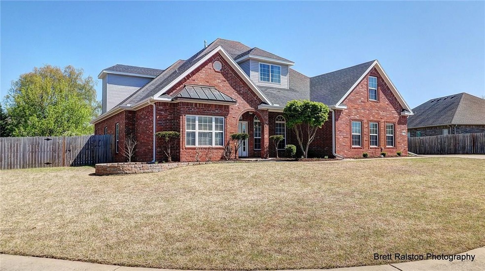 2368 Surrey Ln, Springdale, AR 72762 - photo 1