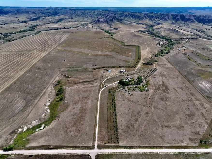 535 W Ash Creek Rd, Crawford, NE 69339 - photo 1