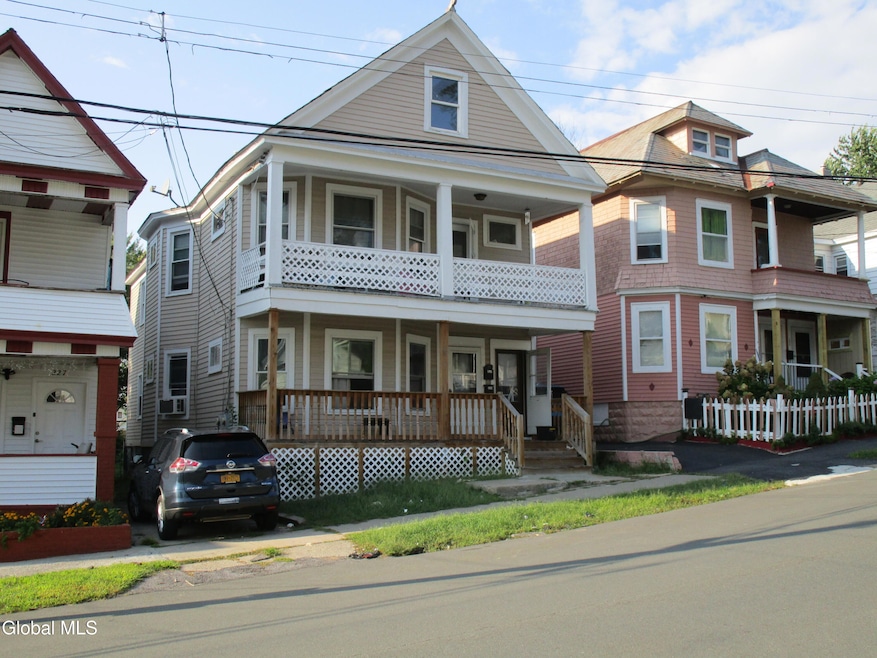 231 Division St, Schenectady, NY 12304 - photo 1