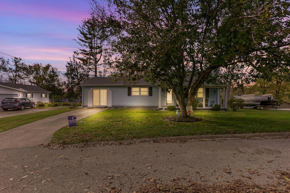 For Sale $305,000 • Co-Listing Agent