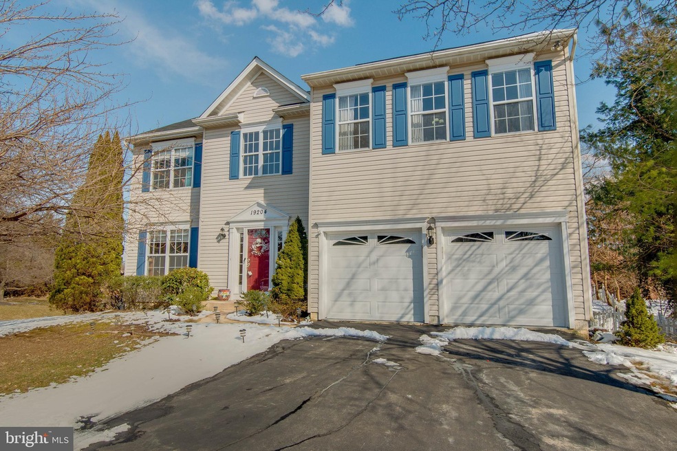 19204 Jamestown Dr, Hagerstown, MD 21742 - photo 1