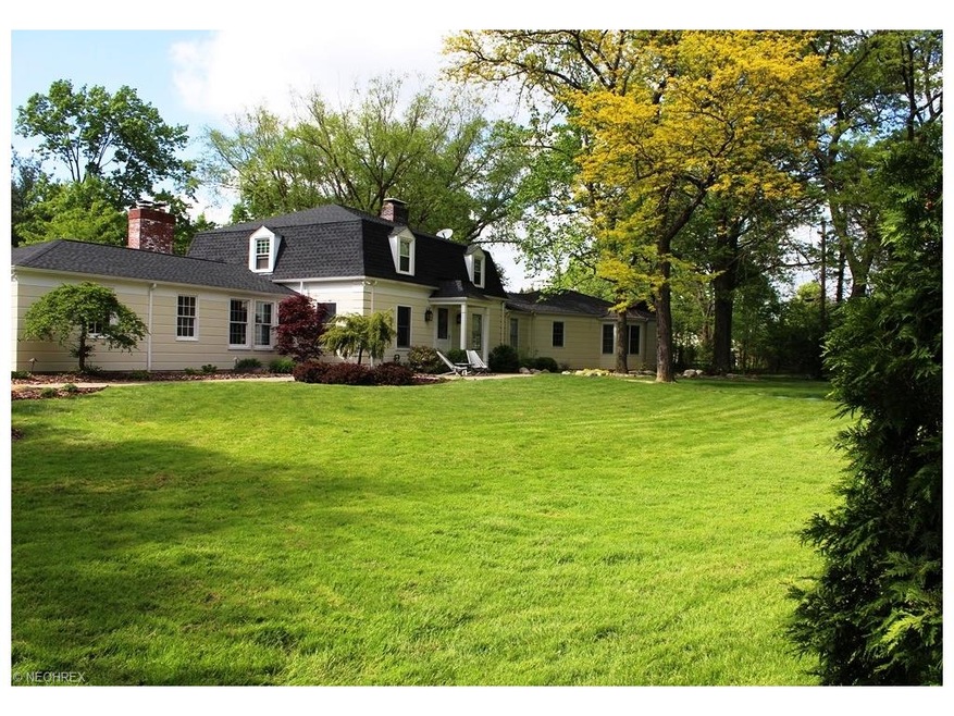 SUPERB LOCATION! Welcome to 323 Bicknell Drive in 