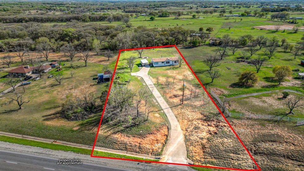 5903 Mineral Wells Hwy, Weatherford, TX 76088 - photo 1