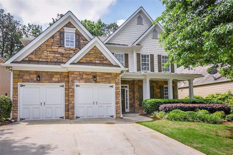 Gorgeous 4 bedroom, 3.5 bathroom home features lov