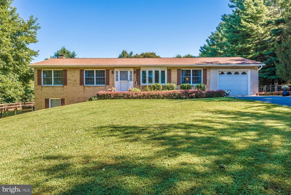 14437 Lewisdale Rd, Clarksburg, MD 20871 - photo 1