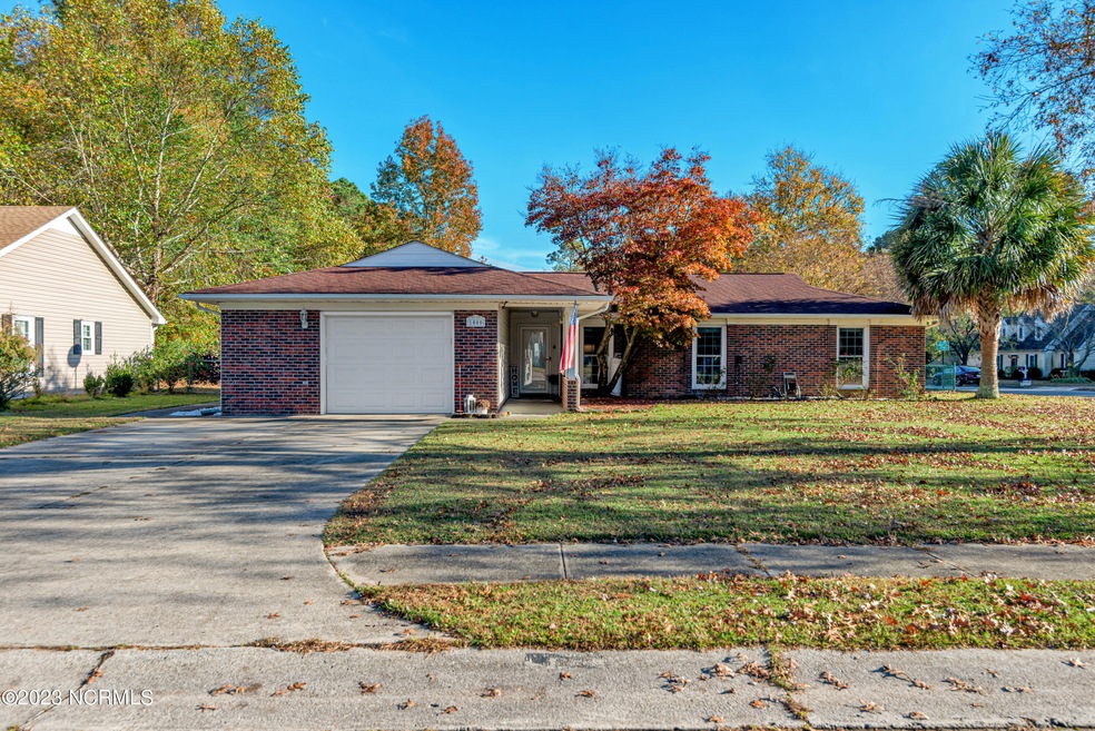 1000 Foscue Dr, Jacksonville, NC 28540 - photo 1