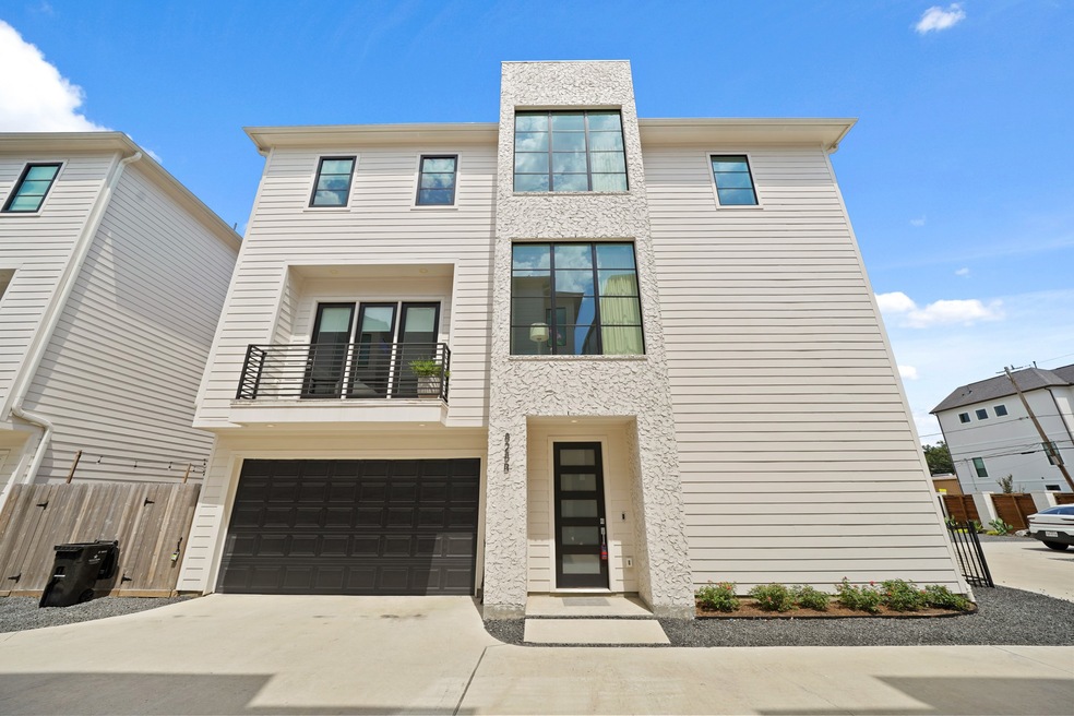 Welcome to 828 Wakefield Unit B!