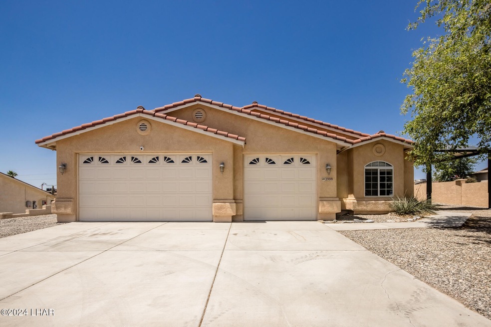 2999CaravelleDr_02
