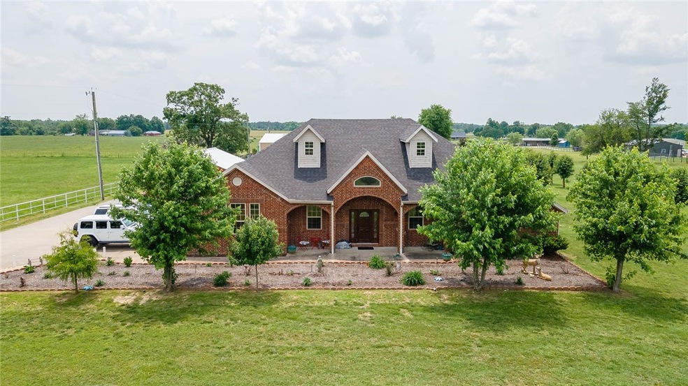 20451 Bruce Rutherford Dr, Siloam Springs, AR 72761 - photo 1