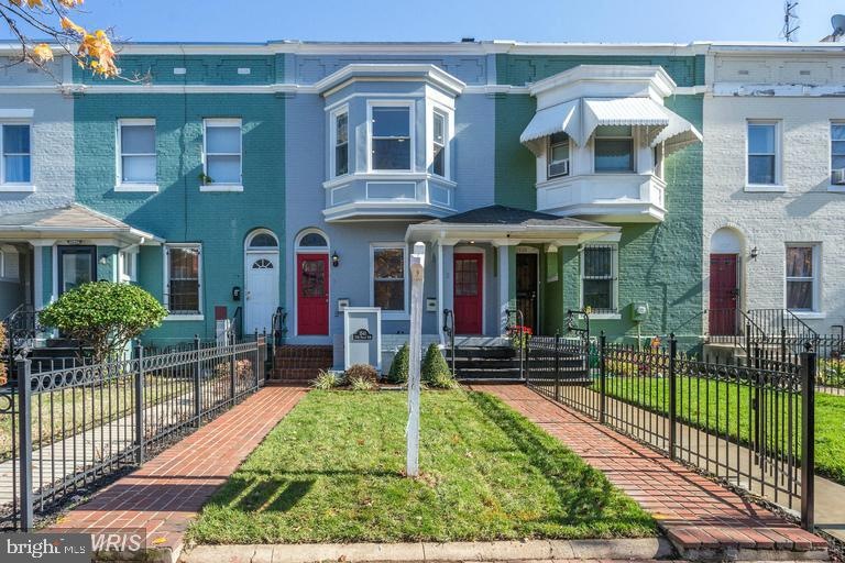 1541 3rd St NW unit 2, Washington, DC 20001 - photo 1