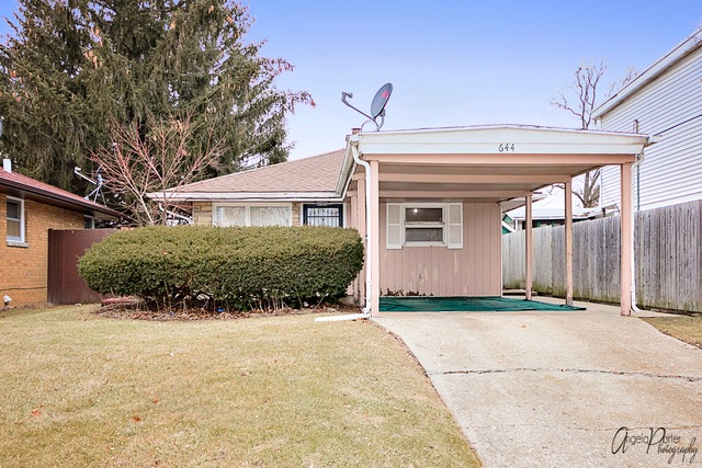 644 S Fulton Ave, Waukegan, IL 60085 - photo 1