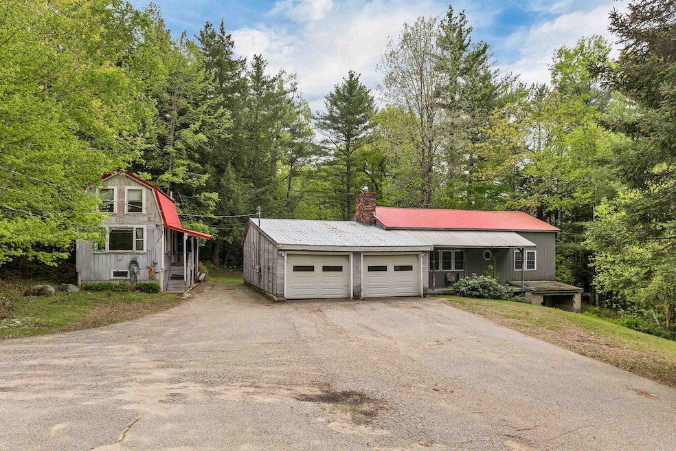 two houses: Ranch and Gambrel