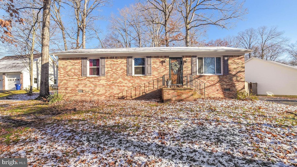 26075 Cresent Ln, Mechanicsville, MD 20659 - photo 1