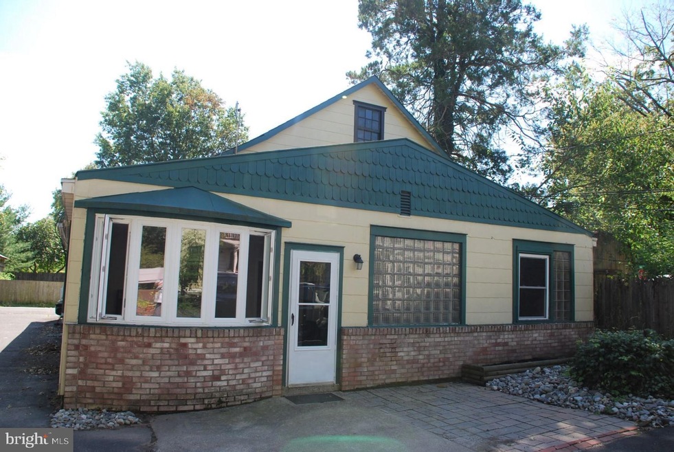 724 W Broad St, Quakertown, PA 18951 - photo 1