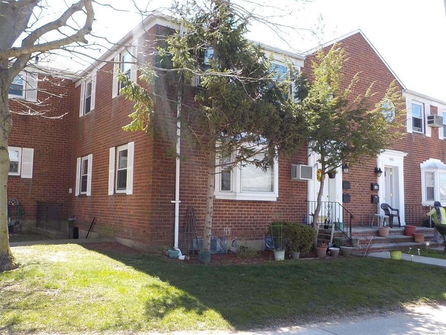 255-46 74th Ave unit A-2, Glen Oaks, NY 11004 - photo 1