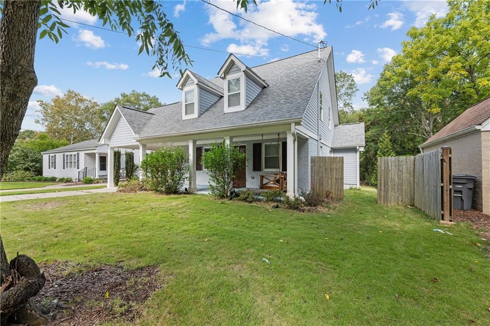 220 Mountain View Dr, Gainesville, GA 30501 - photo 1