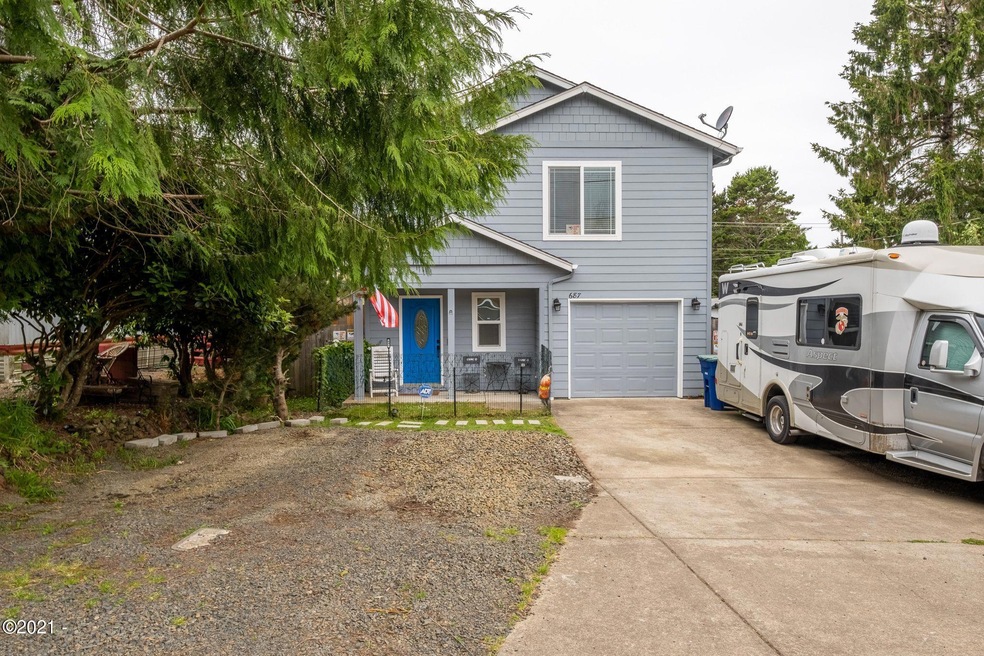 687 SE Quay Ave, Lincoln City, OR 97367 - photo 1