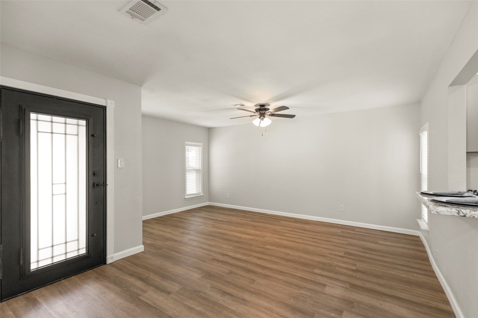 1602 Walton St, Houston, TX 77009 - photo 1