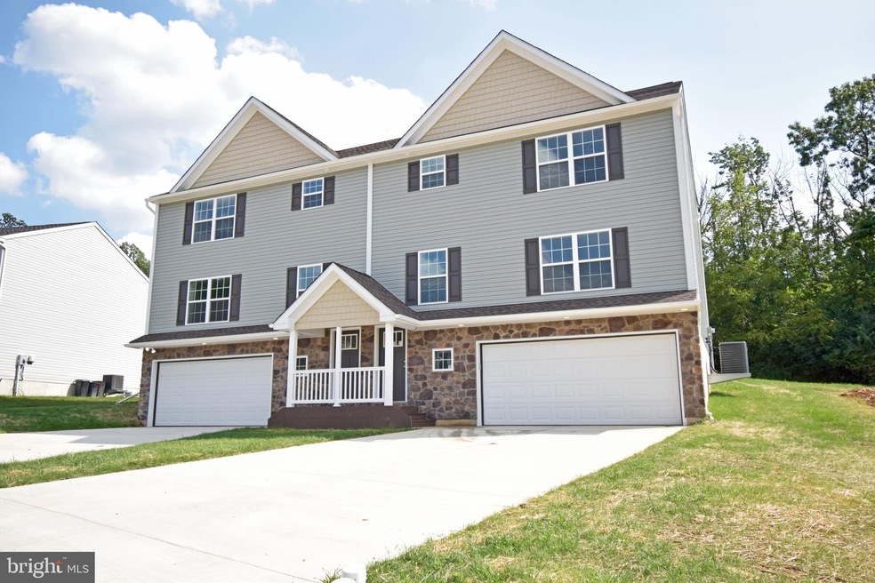 18 Rosalie's Way, Temple, PA 19560 - photo 1