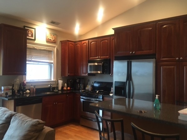 515 E 8th St unit 3, Boston, MA 02127 - photo 1