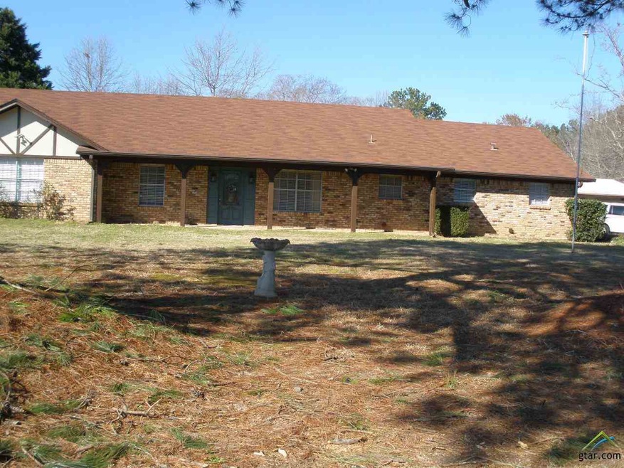 1406 Jeff Davis Dr, Tyler, TX 75703 - photo 1