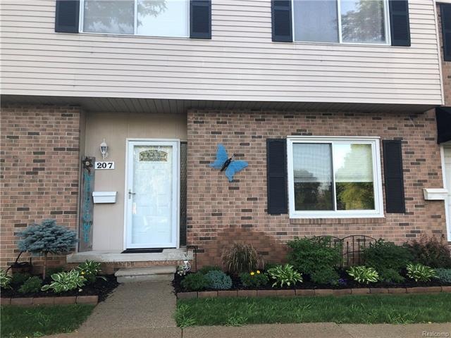 Front of Home.jpeg
