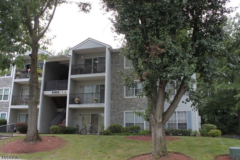 39 Robertson Way, Lincoln Park, NJ 07035 - photo 1