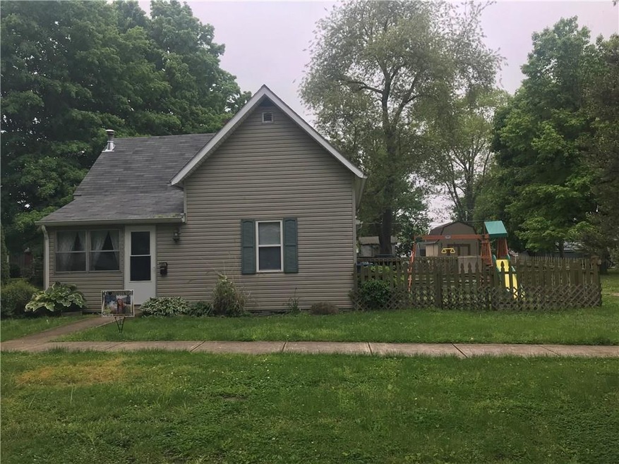 1313 4th St, Covington, IN 47932 - photo 1