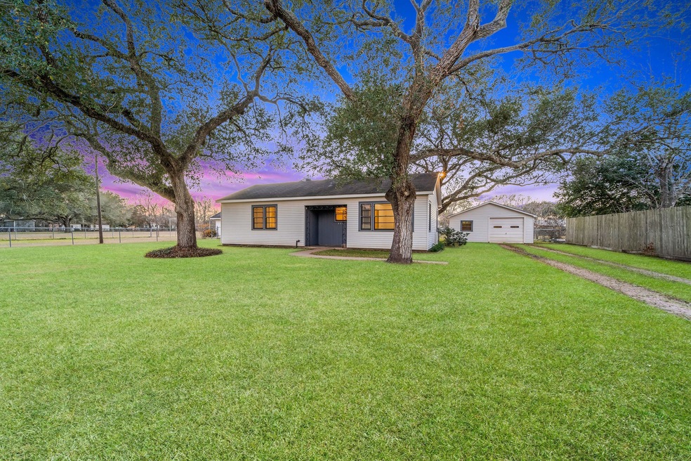 326 Mebane Ln, Rosenberg, TX 77471 - photo 1