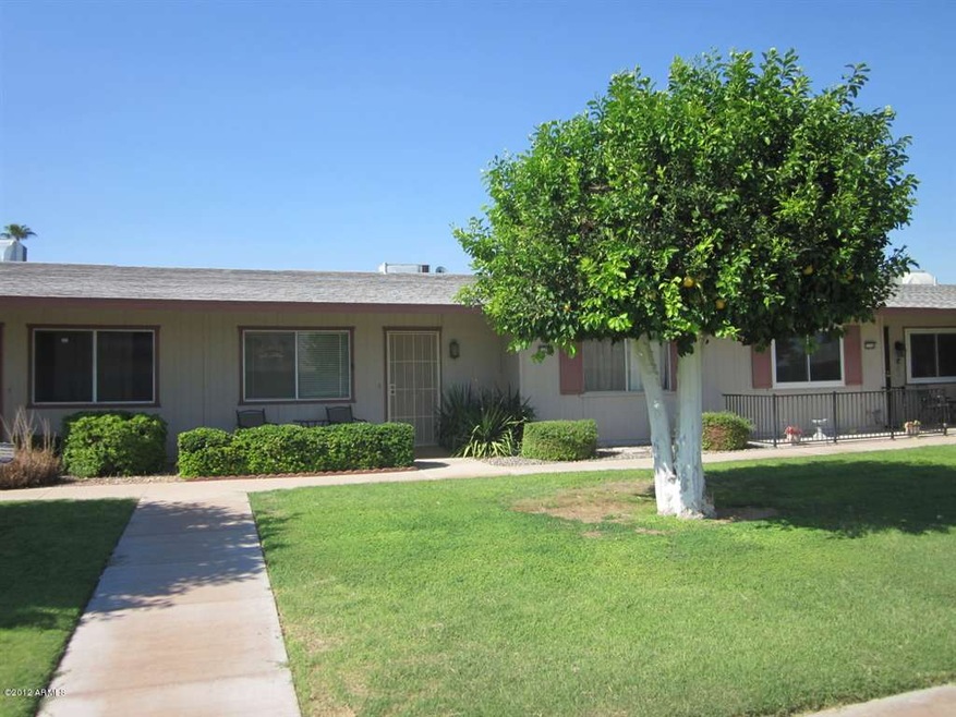 11132 W Emerald Dr, Sun City, AZ 85351 - photo 1