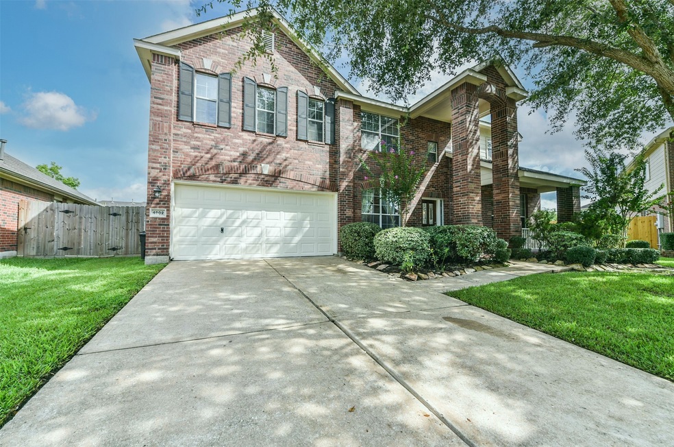 4902 Abercreek Ave, Friendswood, TX 77546 - photo 1