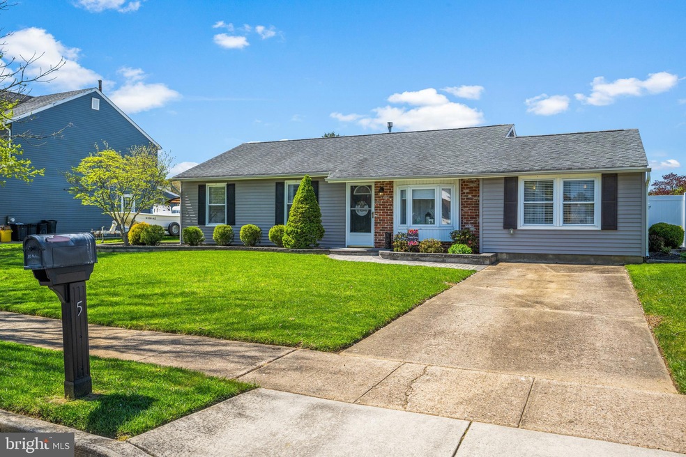 5 Intrepid Dr, Sewell, NJ 08080 - photo 1